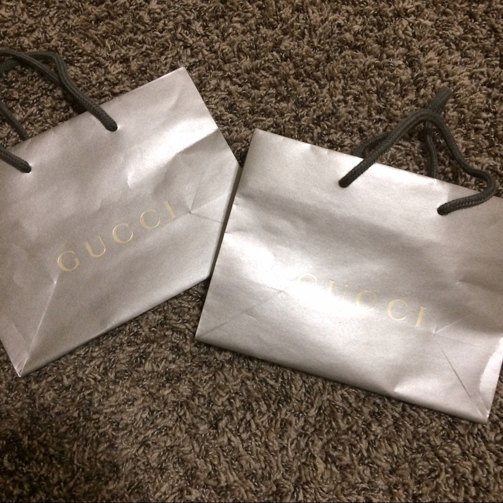 ♦️Two small Authentic Gucci shopping bags - Picture 1 of 4
